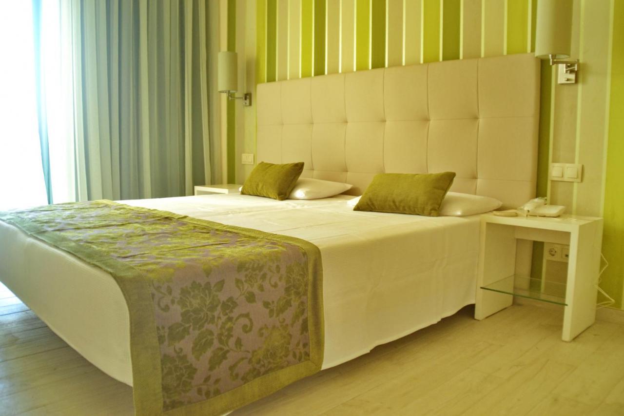 Ouril Hotel Julia Santa Maria Εξωτερικό φωτογραφία